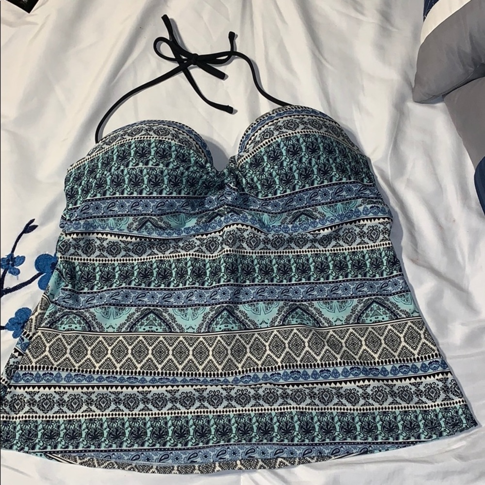 Ambrielle tankini